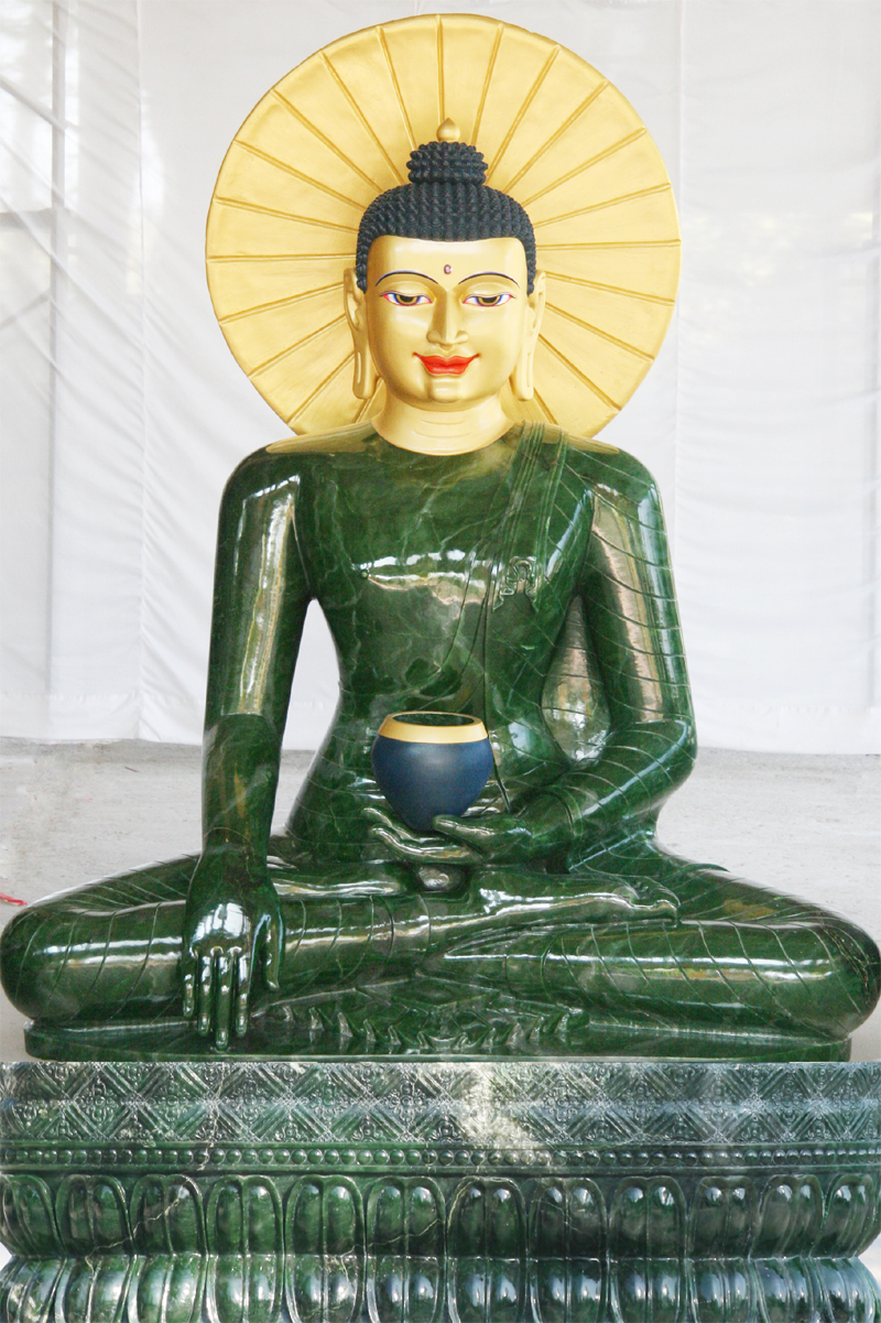 Việt Nam là quốc gia đầu tiên cung nghinh Phật Ngọc  